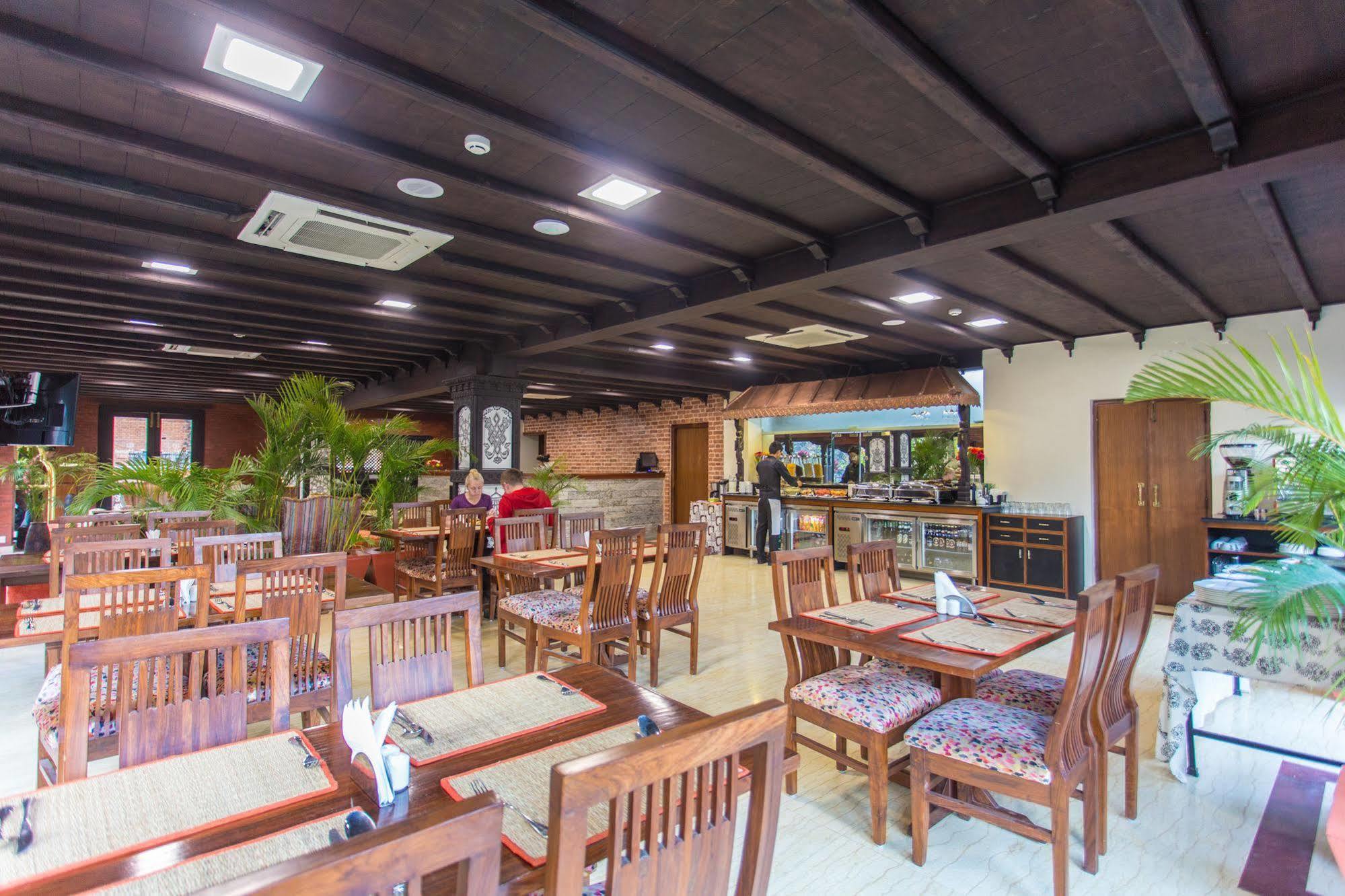 Traditional Comfort Boutique Hotel Kathmandu Exterior foto